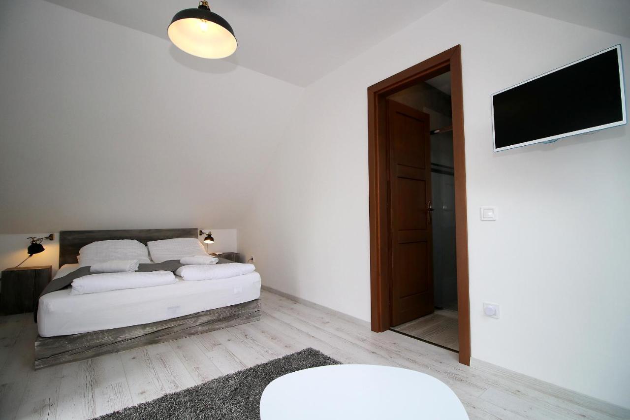 A Haz Hotel Mişcolţ Exterior foto